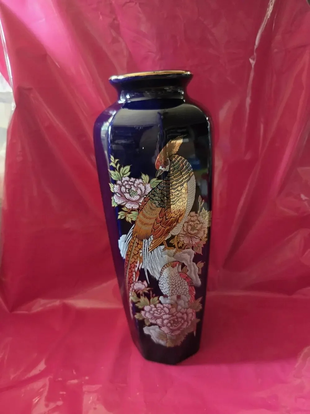 Yamato Japan Hand Crafted Porcelain Hand Painted Birds Flowers Tall Vase